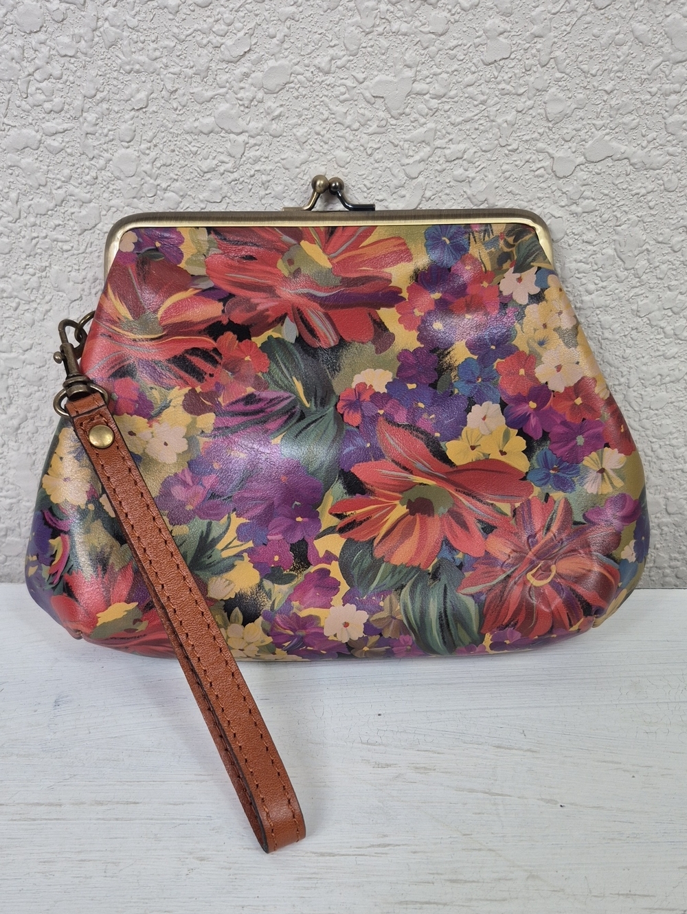 Patricia Nash Floral Leather Wristlet Kiss Lock Frame Bag Pouch
